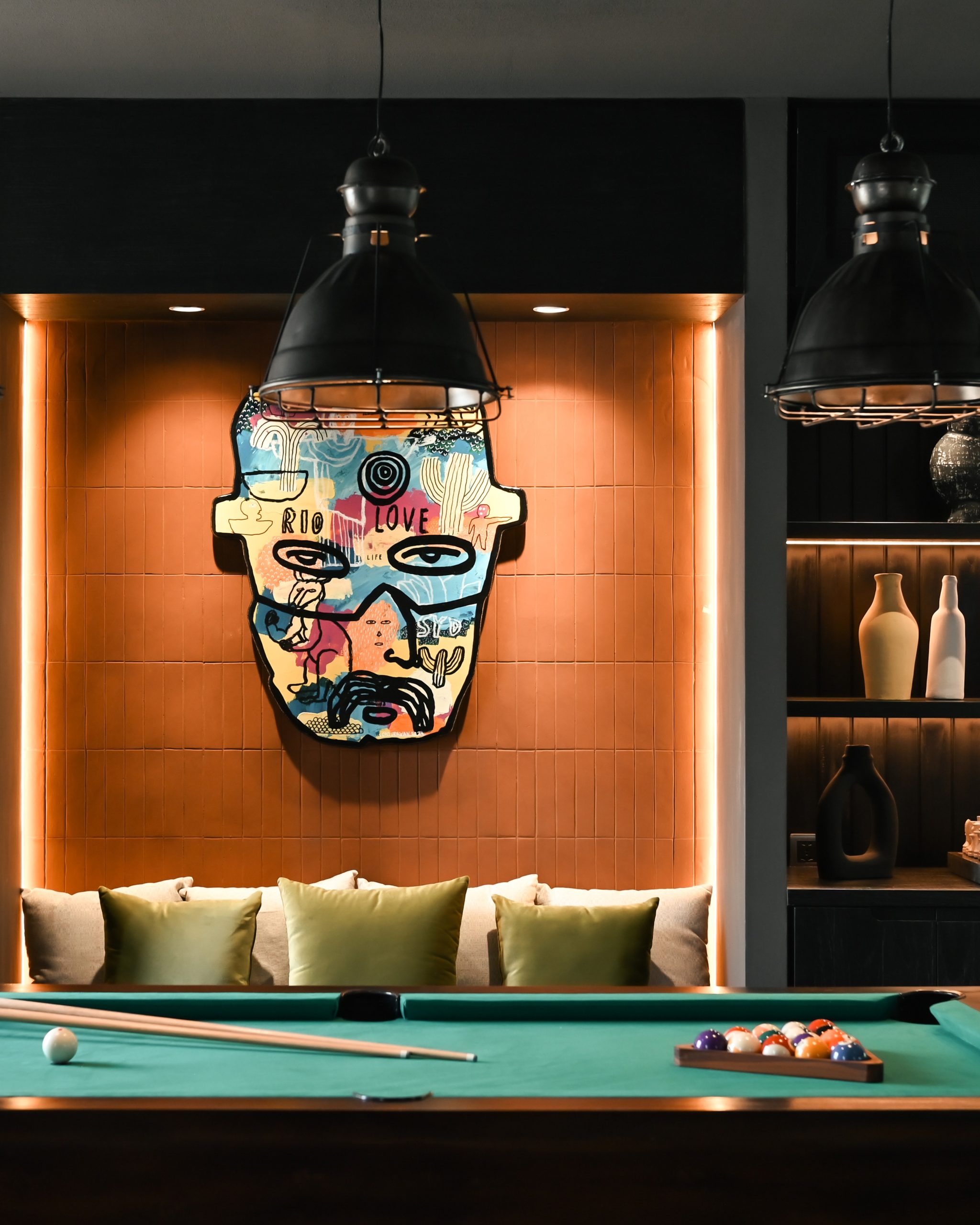 02. Entertainment Room